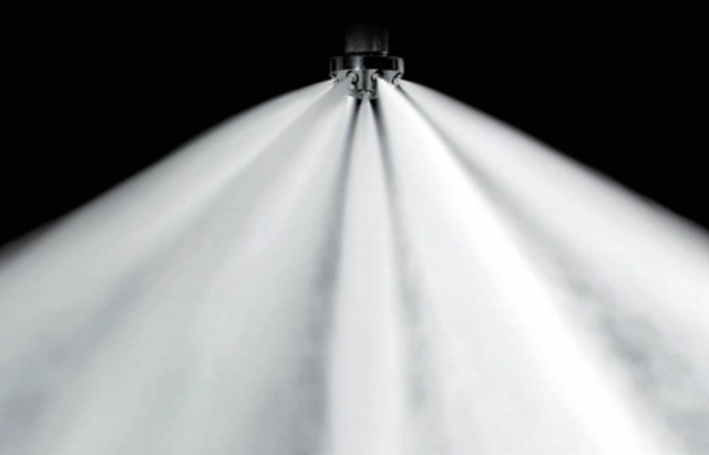 为什么水雾比水滴灭火更高效？